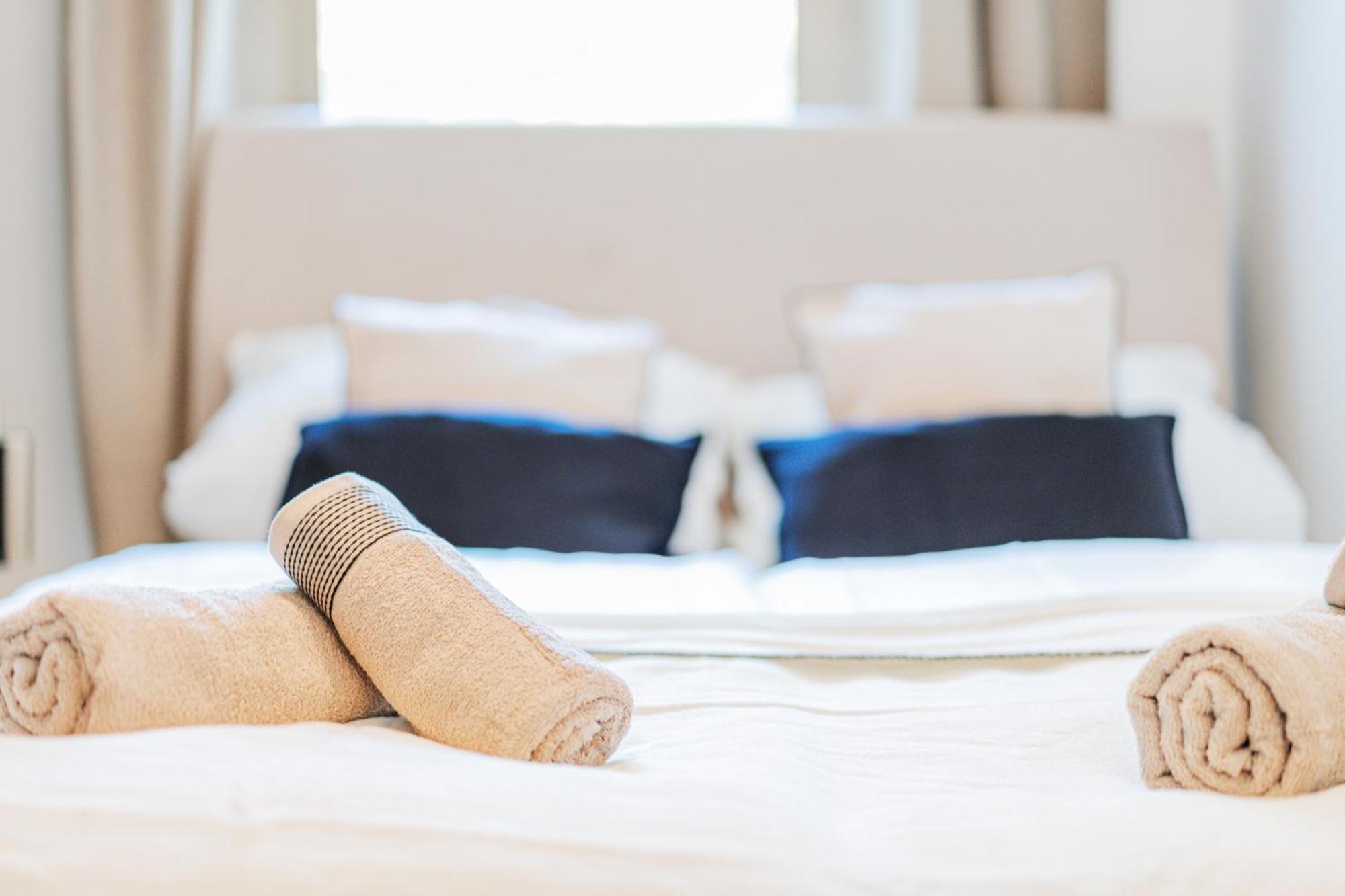 Hostal Rive By Home1 *