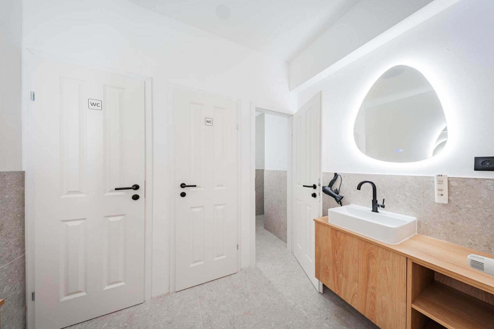 Hostal Rive By Home1 *